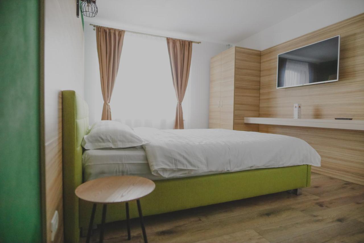 Altitude Guest House Ranca Buitenkant foto