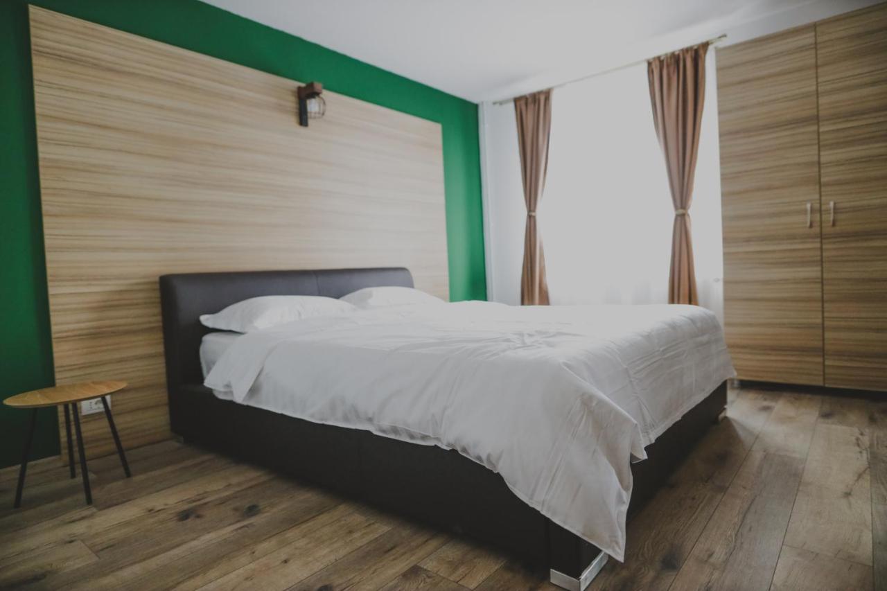 Altitude Guest House Ranca Buitenkant foto